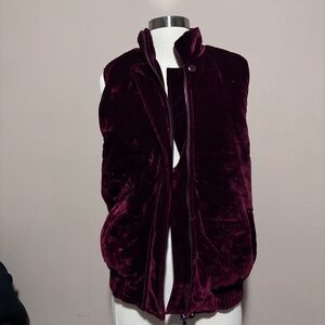 BB Dakota Velvet Vest in Deep Burgundy